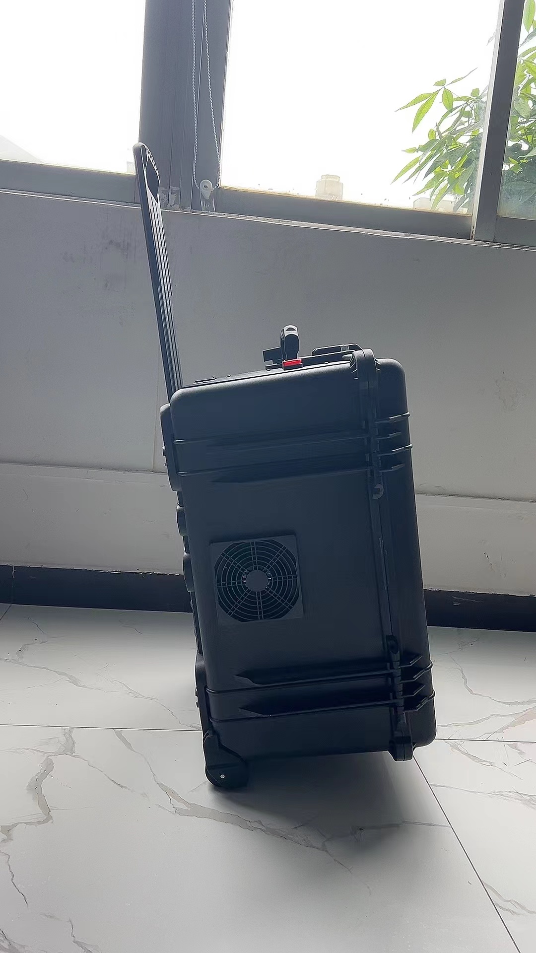 镇平手拉箱型移动通信干扰器